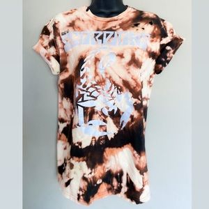 NWOT Distressed Scorpions Band Tshirt Sz M